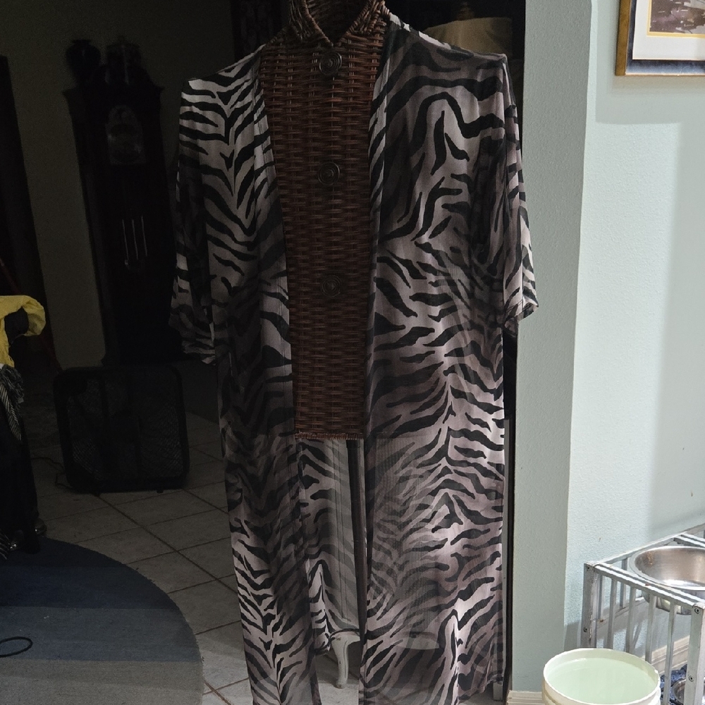 Stitch Collection Zebra Print Kimono